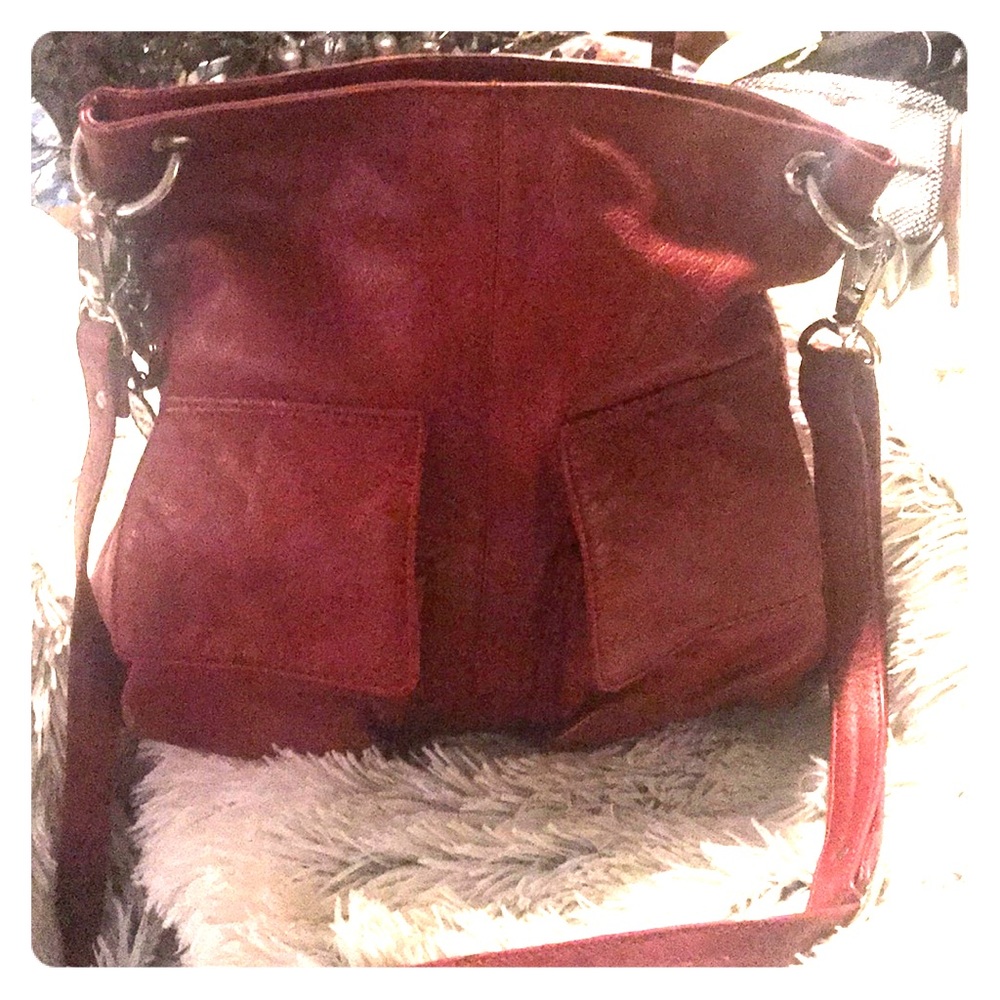 Shoulder bag ruby red with great hardware
